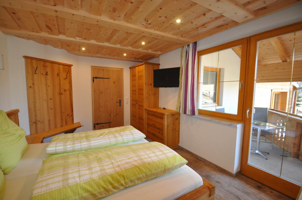 Apartment Lacklhof Großkirchheim Habitación foto